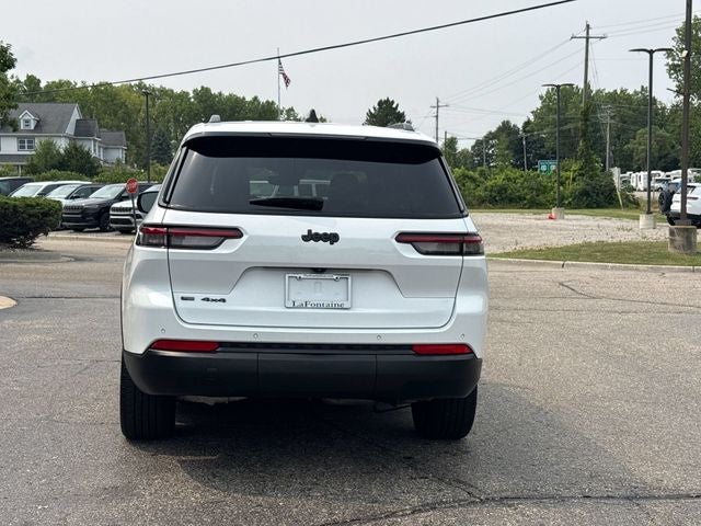 2023 Jeep Grand Cherokee L Altitude 4x4
