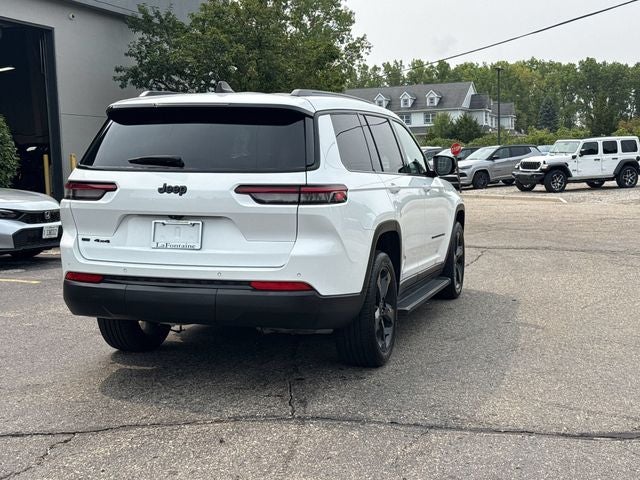 2023 Jeep Grand Cherokee L Altitude 4x4
