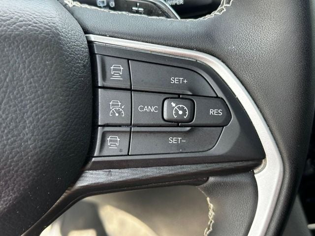 2023 Jeep Grand Cherokee L Altitude 4x4