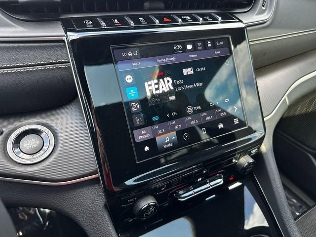 2023 Jeep Grand Cherokee L Altitude 4x4