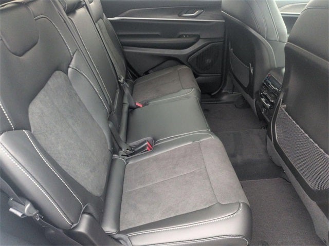 2026 Jeep Grand Cherokee L GRAND CHEROKEE L LAREDO ALTITUDE 4X4