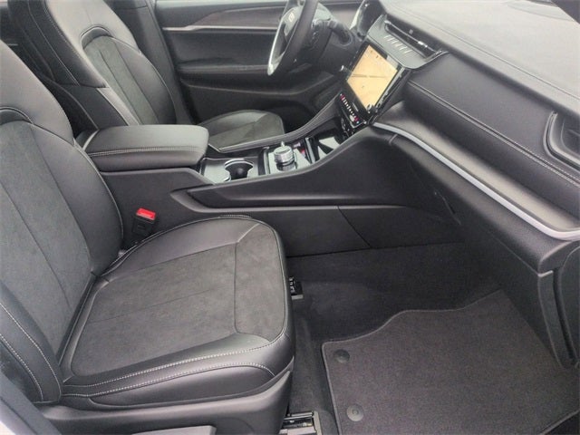 2026 Jeep Grand Cherokee L GRAND CHEROKEE L LAREDO ALTITUDE 4X4