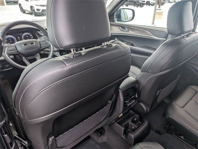 2025 Jeep Grand Cherokee L GRAND CHEROKEE L LIMITED 4X4