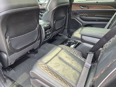 2023 Jeep Grand Cherokee L Summit 4x4