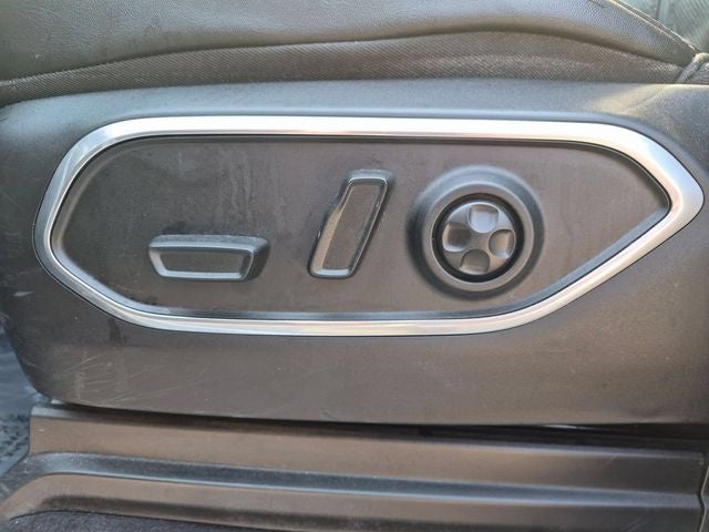 2023 Jeep Wagoneer Series II Carbide 4x4