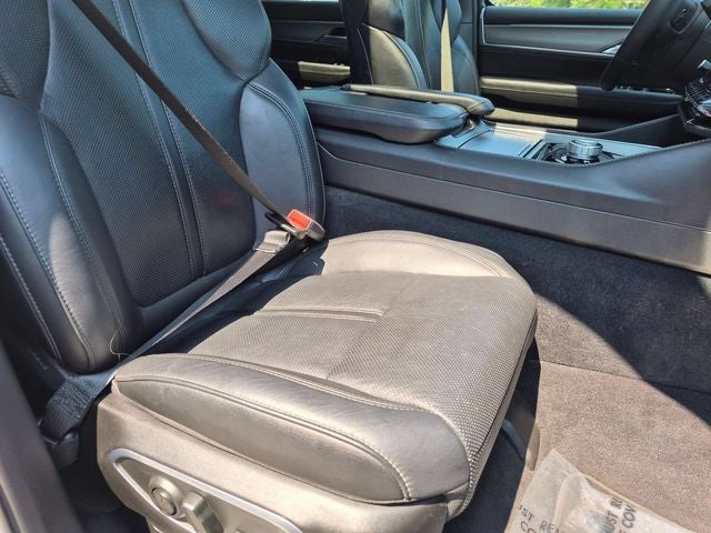 2023 Jeep Wagoneer Series II Carbide 4x4