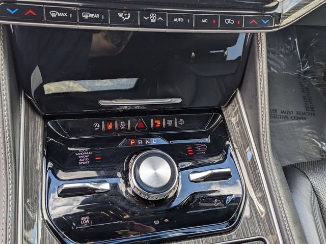 2022 Jeep Wagoneer Series III 4x4