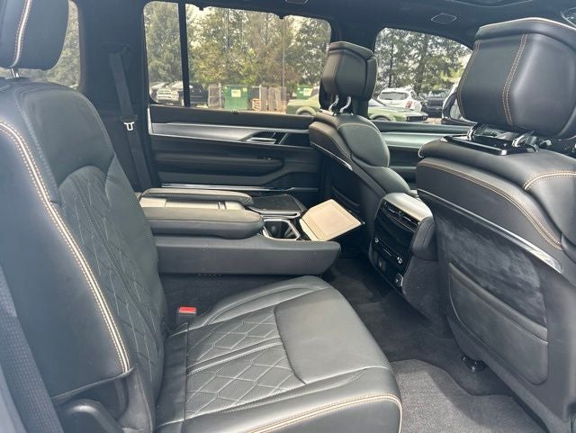 2022 Jeep Grand Wagoneer Series III
