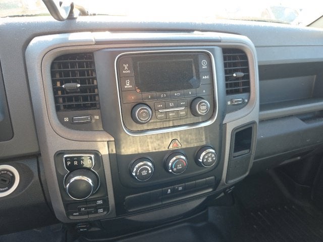 2017 RAM 1500 Express Crew Cab 4x4 5'7' Box