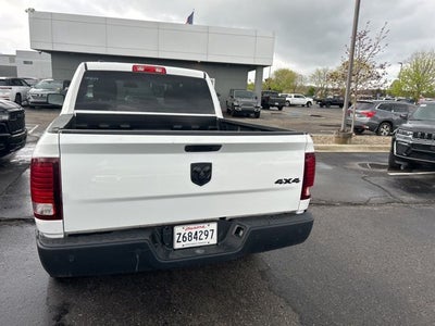 2024 RAM 1500 Classic Warlock Crew Cab 4x4 5'7' Box