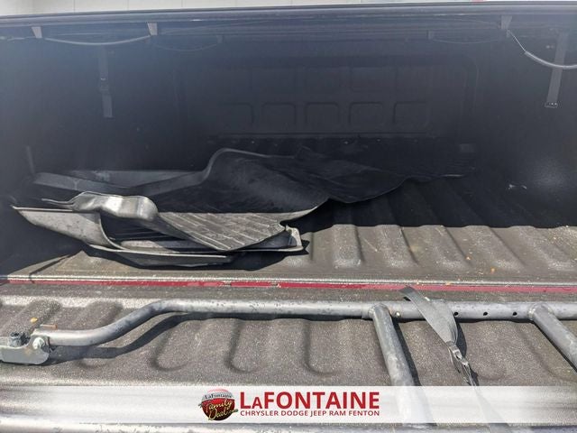 2017 RAM 1500 Laramie Crew Cab 4x4 5'7' Box
