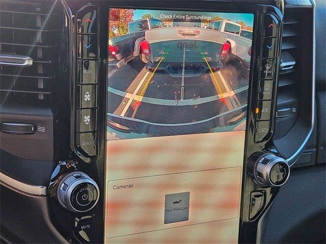 2025 RAM Ram 1500 RAM 1500 BIG HORN CREW CAB 4X4 5'7' BOX