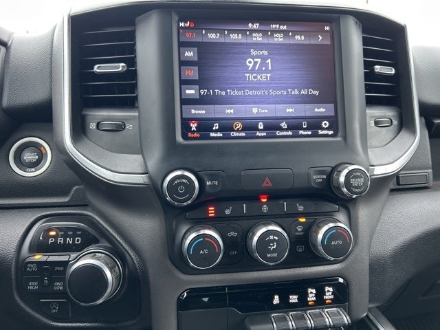 2019 RAM 1500 Big Horn/Lone Star Crew Cab 4x4 5'7' Box