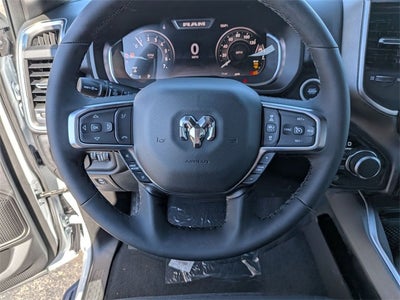 2025 RAM Ram 1500 RAM 1500 BIG HORN CREW CAB 4X4 5'7' BOX