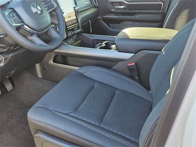 2025 RAM Ram 1500 RAM 1500 BIG HORN CREW CAB 4X4 5'7' BOX