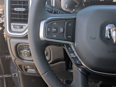 2025 RAM Ram 1500 RAM 1500 BIG HORN CREW CAB 4X4 5'7' BOX