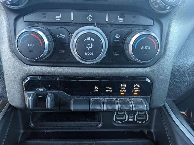 2020 RAM 1500 Big Horn Crew Cab 4x4 5'7' Box
