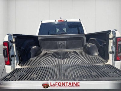 2020 RAM 1500 Big Horn Crew Cab 4x4 5'7' Box
