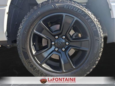 2020 RAM 1500 Big Horn Crew Cab 4x4 5'7' Box