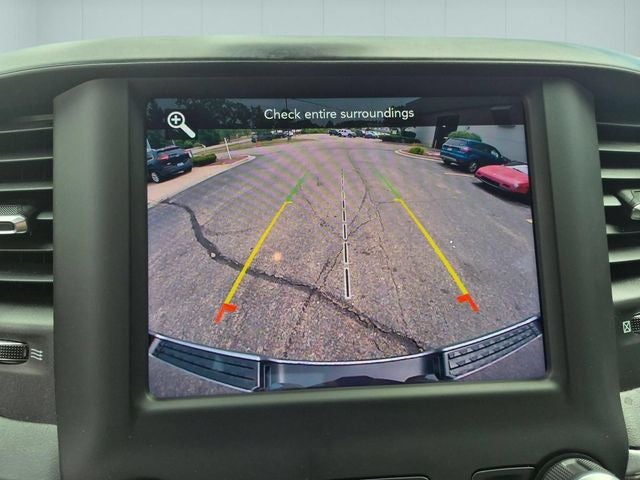 2020 RAM 1500 Big Horn Crew Cab 4x4 5'7' Box