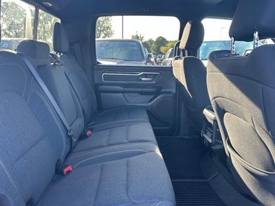 2020 RAM 1500 Big Horn Crew Cab 4x4 5'7' Box