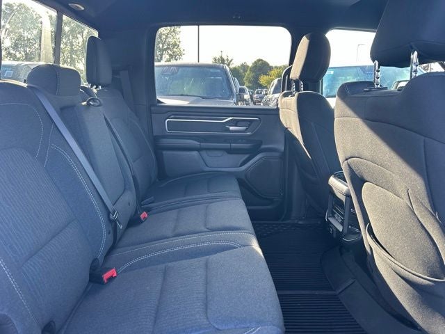 2020 RAM 1500 Big Horn Crew Cab 4x4 5'7' Box