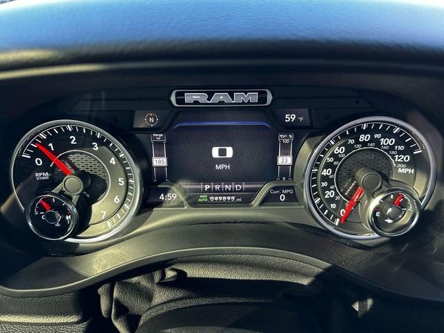 2022 RAM 1500 Big Horn Crew Cab 4x4 5'7' Box