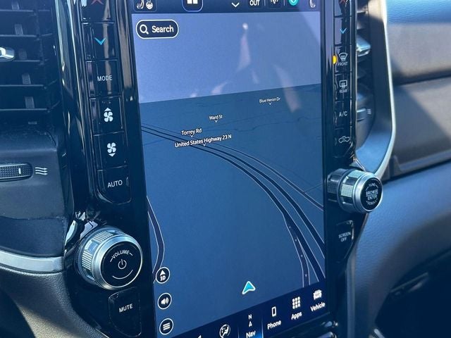 2022 RAM 1500 Big Horn Crew Cab 4x4 5'7' Box