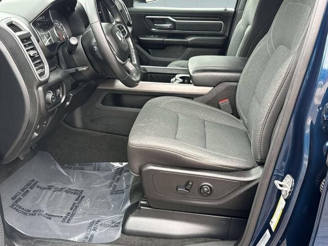 2020 RAM 1500 Big Horn Crew Cab 4x4 5'7' Box