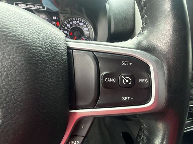 2020 RAM 1500 Big Horn Crew Cab 4x4 5'7' Box