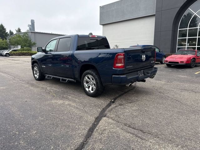 2020 RAM 1500 Big Horn Crew Cab 4x4 5'7' Box