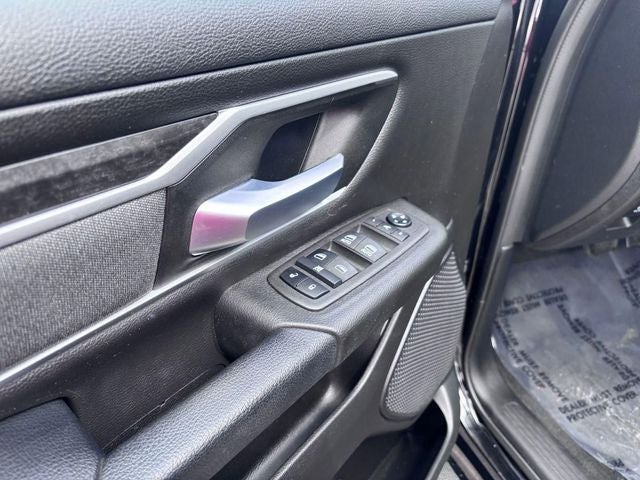 2021 RAM 1500 Big Horn Crew Cab 4x4 5'7' Box