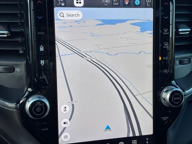 2026 RAM 1500 Laramie Crew Cab 4x4 5'7' Box