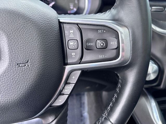 2023 RAM 1500 Laramie Crew Cab 4x4 5'7' Box