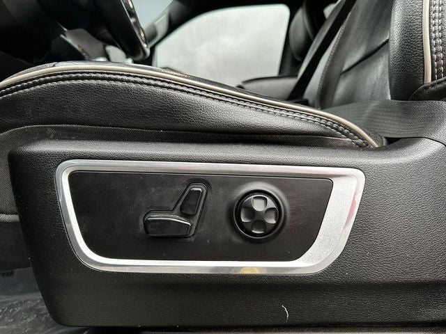 2021 RAM 1500 Laramie Crew Cab 4x4 5'7' Box