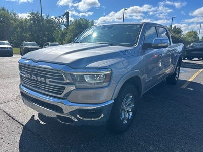 2022 RAM 1500 Laramie Crew Cab 4x4 5'7' Box
