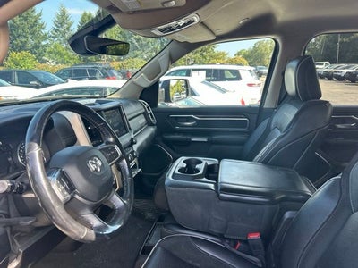 2020 RAM 1500 Laramie Crew Cab 4x4 5'7' Box