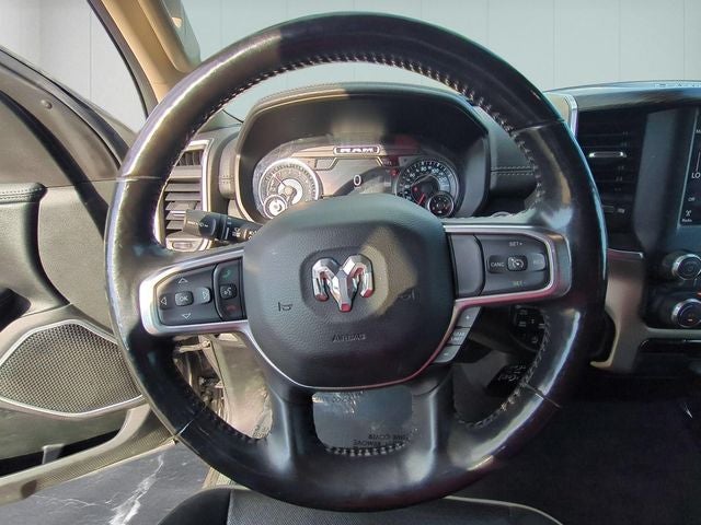 2020 RAM 1500 Laramie Crew Cab 4x4 5'7' Box