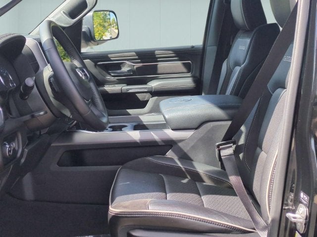 2024 RAM 1500 Laramie Crew Cab 4x4 5'7' Box