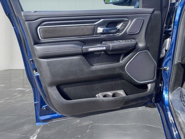 2023 RAM 1500 Laramie Crew Cab 4x4 5'7' Box