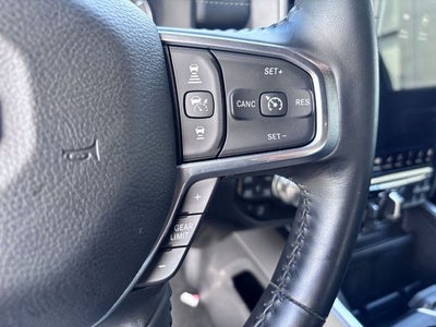 2023 RAM 1500 Laramie Crew Cab 4x4 5'7' Box