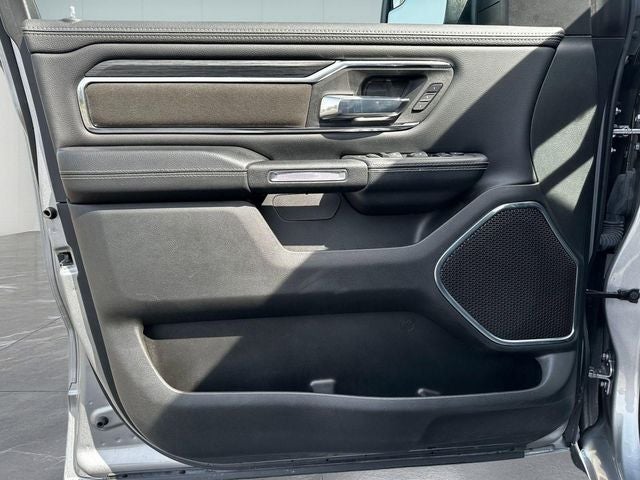 2024 RAM 1500 Laramie Crew Cab 4x4 5'7' Box