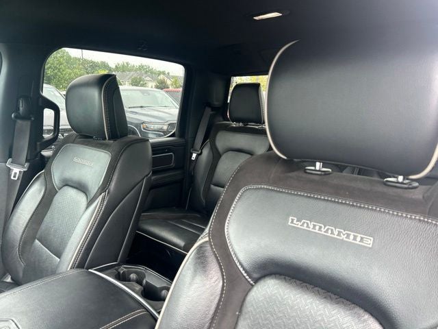 2022 RAM 1500 Laramie Crew Cab 4x4 6'4' Box