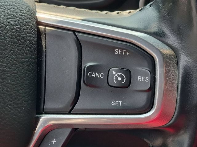 2022 RAM 1500 Laramie Crew Cab 4x4 6'4' Box