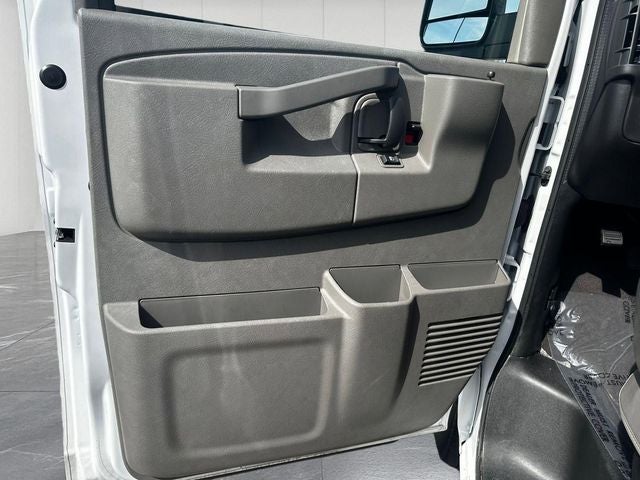 2025 Chevrolet Express Passenger RWD 3500 Extended Wheelbase LT