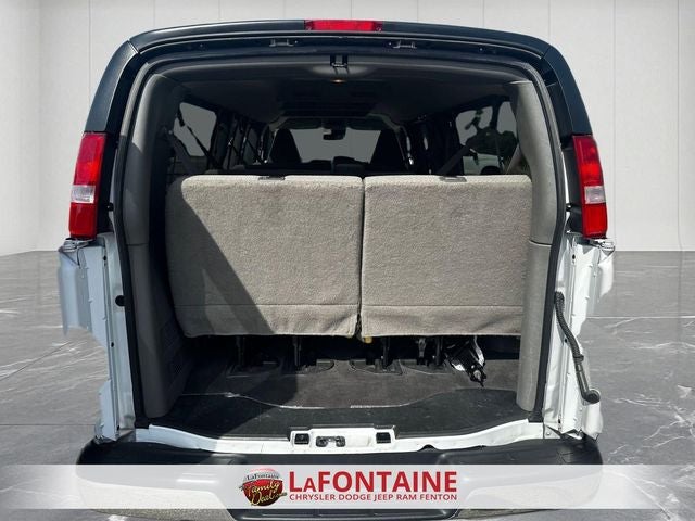 2025 Chevrolet Express Passenger RWD 3500 Extended Wheelbase LT