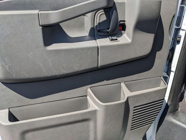2025 Chevrolet Express Passenger RWD 3500 Extended Wheelbase LT