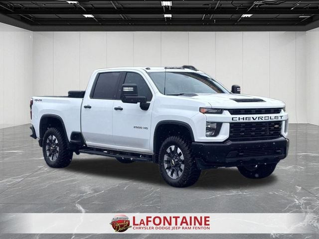 2021 Chevrolet Silverado 2500HD 4WD Crew Cab Standard Bed Custom
