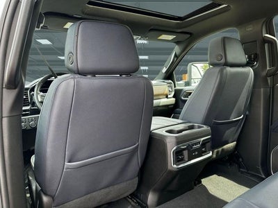 2023 Chevrolet Silverado 1500 4WD Crew Cab Short Bed High Country