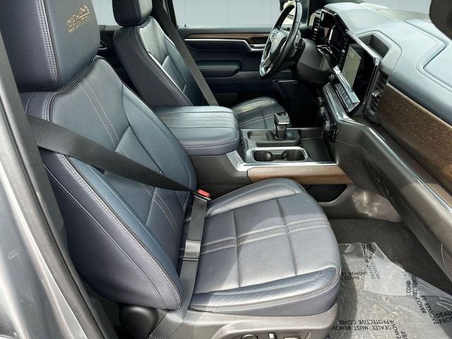 2023 Chevrolet Silverado 1500 4WD Crew Cab Short Bed High Country